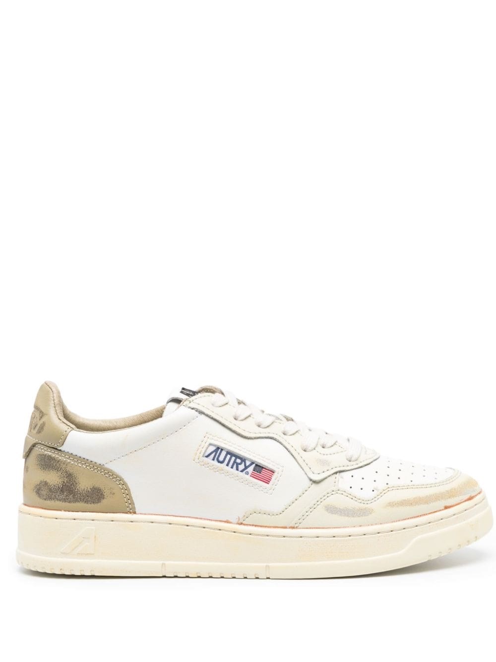 Shop Autry Sneakers Sup Vint Low In White