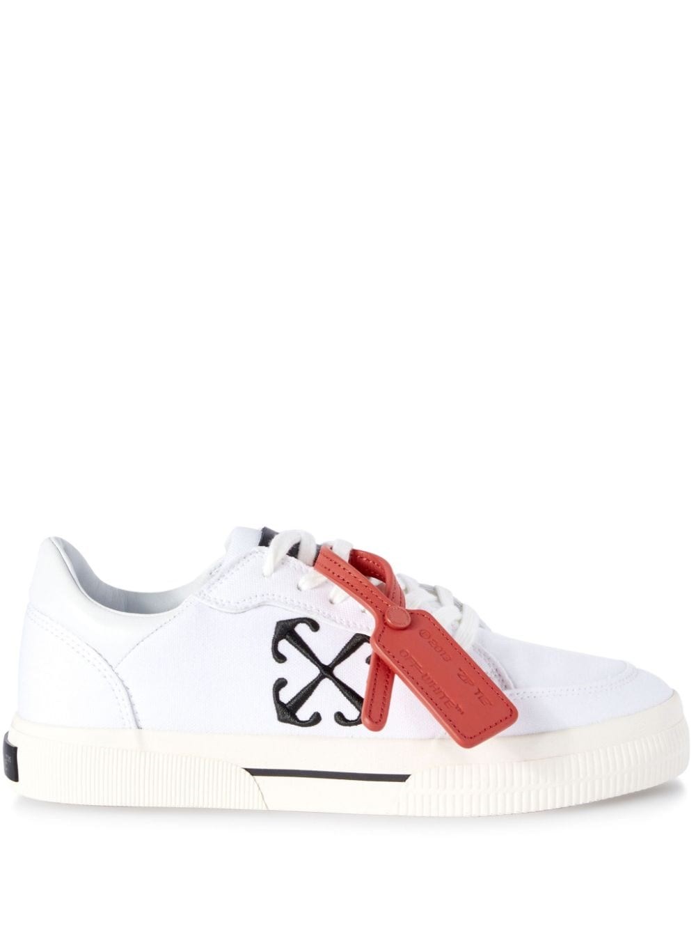 Shop Off-white Sneakers New Low Vulcanized