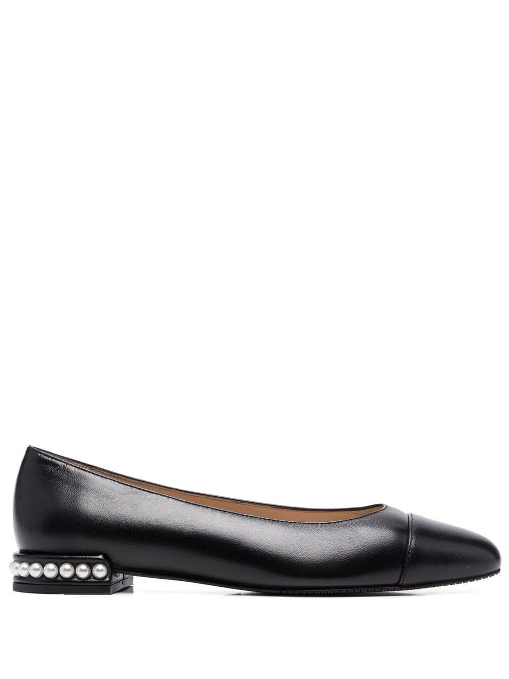 Shop Stuart Weitzman Ballerine In Pelle Con Applicazione In Nero