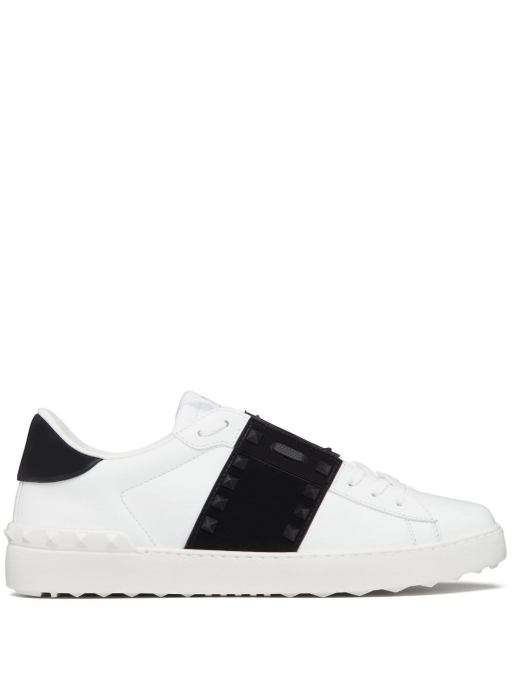 Shop Valentino Garavani Sneakers Rockstud Untitled In Pe In Bianco