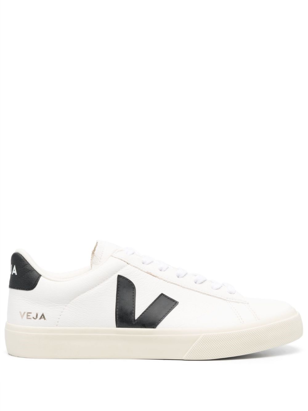 Shop Veja Sneakers Campo In Bianco