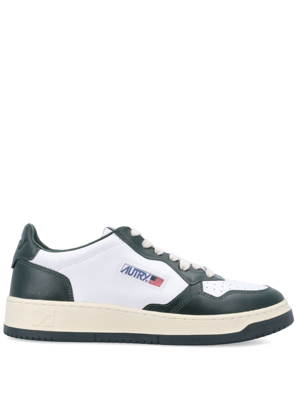 Shop Autry Sneakers Medalist Bicolore In Bianco